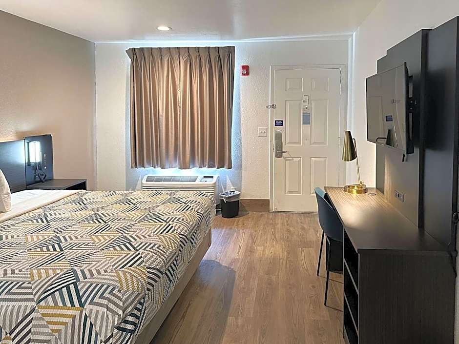 Motel 6-Pooler, GA - Savannah Airport