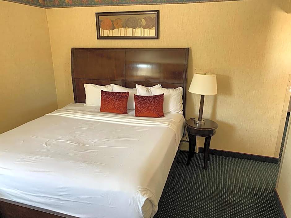 Travelodge by Wyndham Rapid City