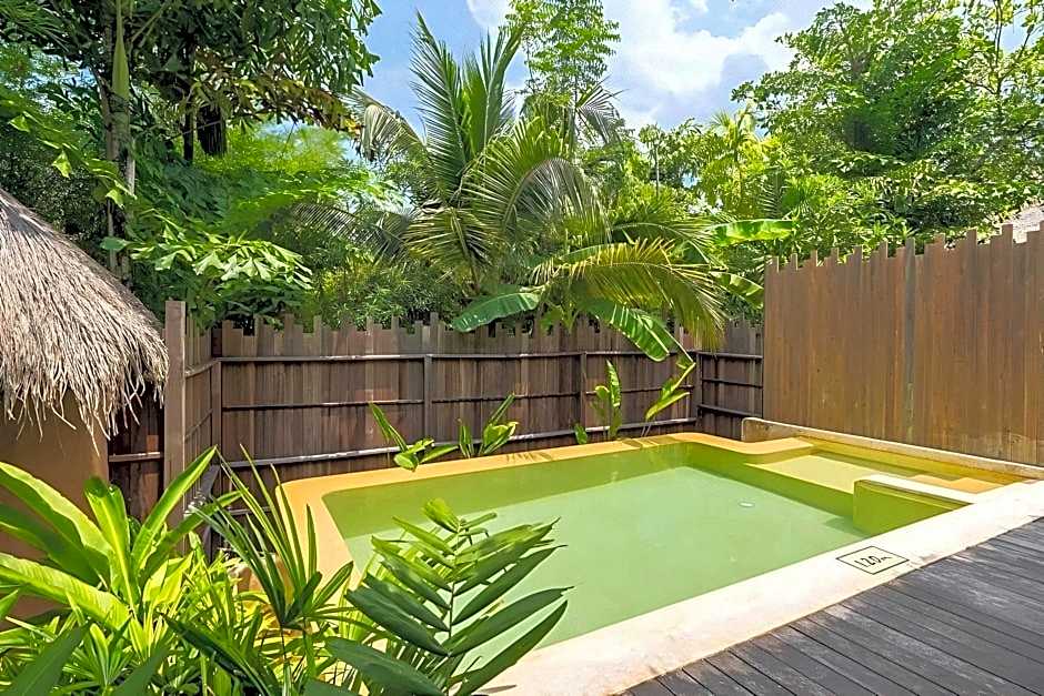 High Season Pool Villa & Spa
