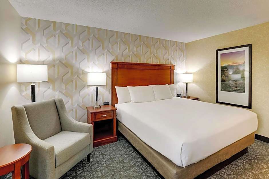 Drury Inn & Suites Marion