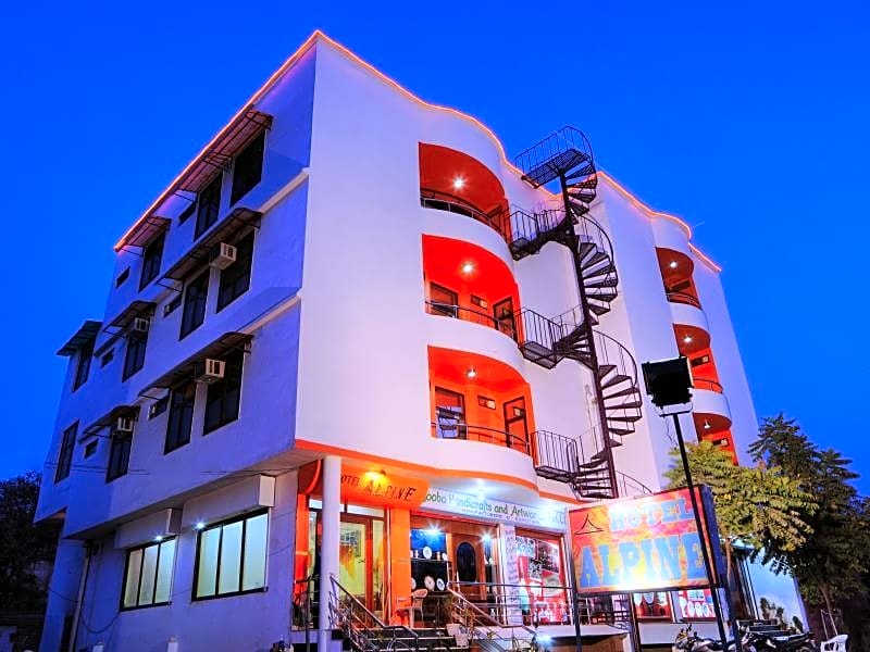 Hotel Alpine