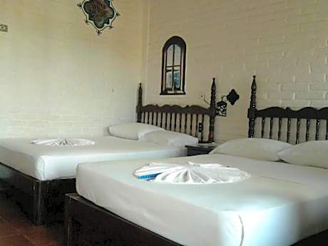 Double Room with Two Double Beds (1-4 Adults)