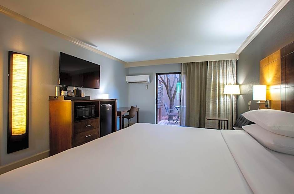 Arroyo Pinion Hotel, Ascend Hotel Collection