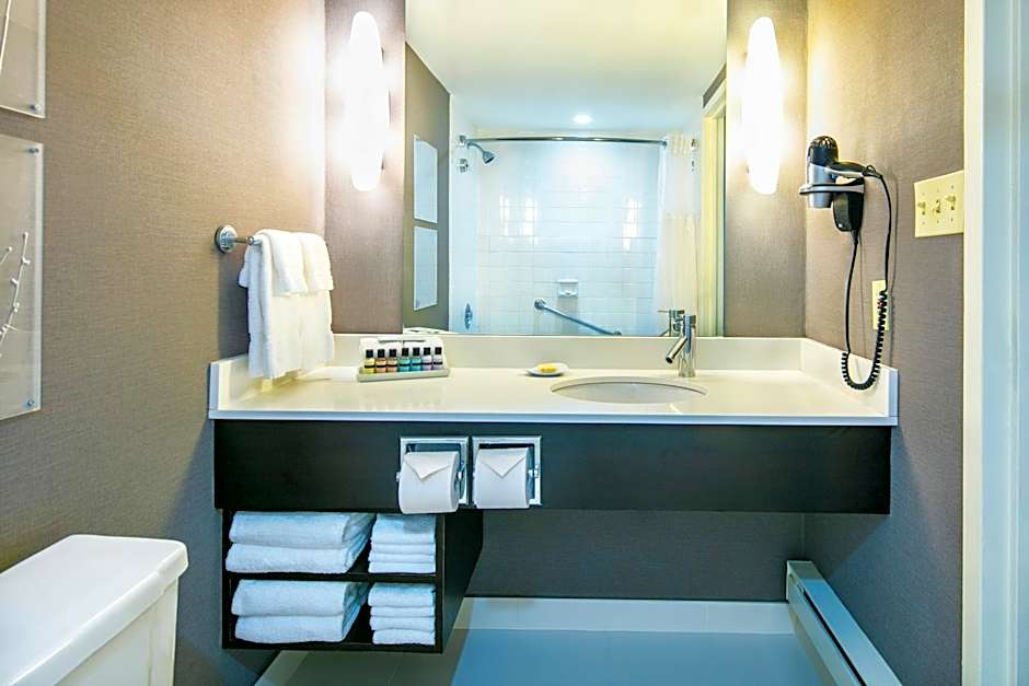 Cambridge Suites Hotel Halifax