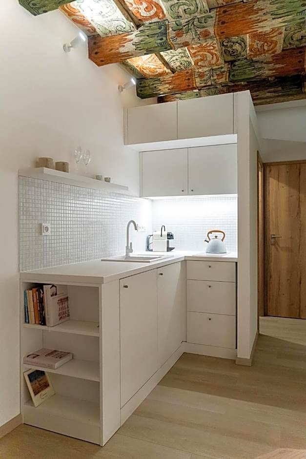 White Wolf Boutique Apartments