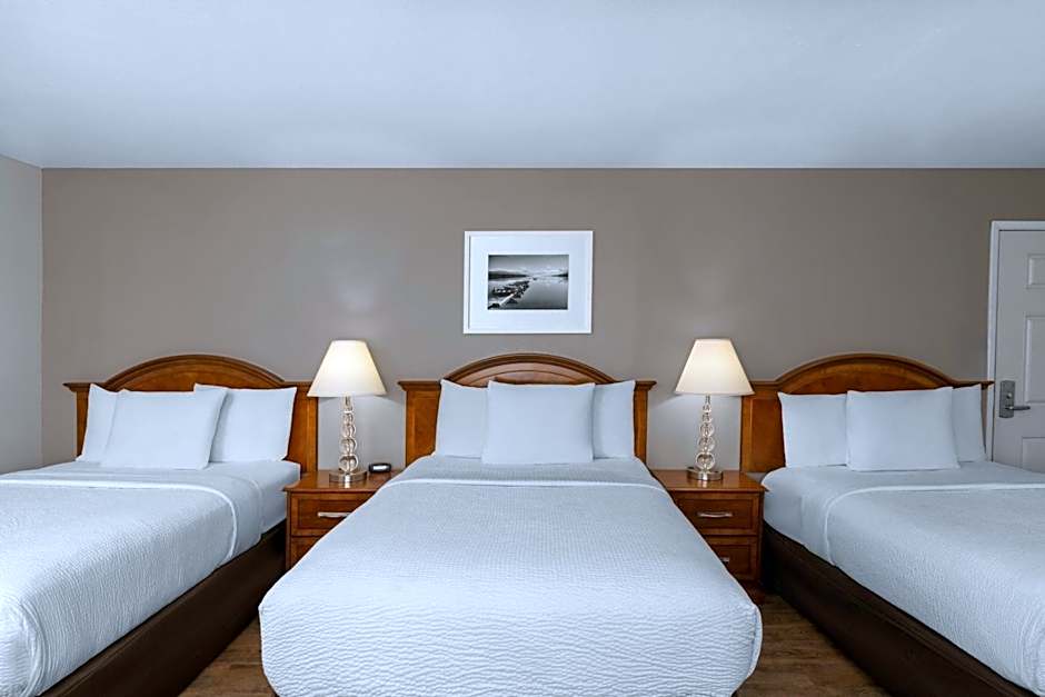 Ramada Bayside Inn & Suites Eureka