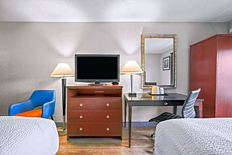 2 Double Beds, Mobility/Hearing Accessible Room, Bathtub w/ Grab Bars, Non-Smoking