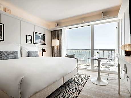 Two-Bedroom Prestige Ocean Suite with Two King Beds, One Double Sofa Bed and One Single Bed