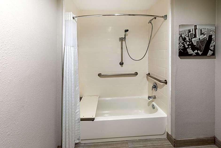 La Quinta Inn & Suites by Wyndham Houston Northwest