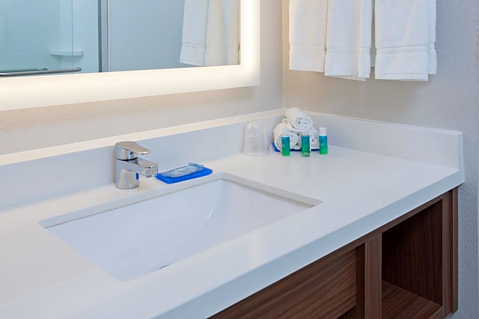 Holiday Inn Express Mira Mesa San Diego, an IHG Hotel