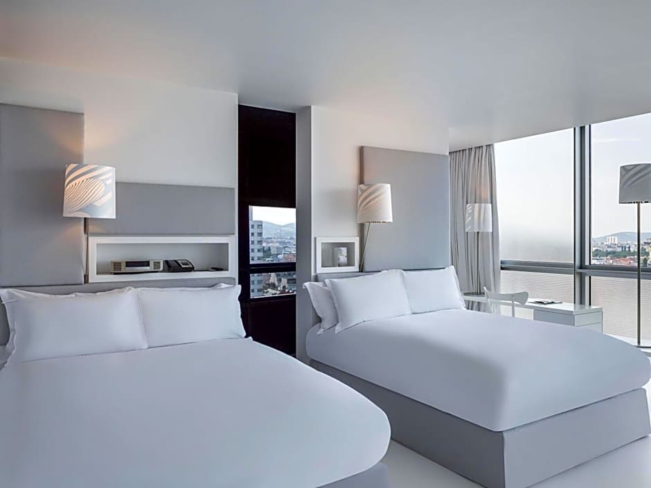 SO Vienna Hotel