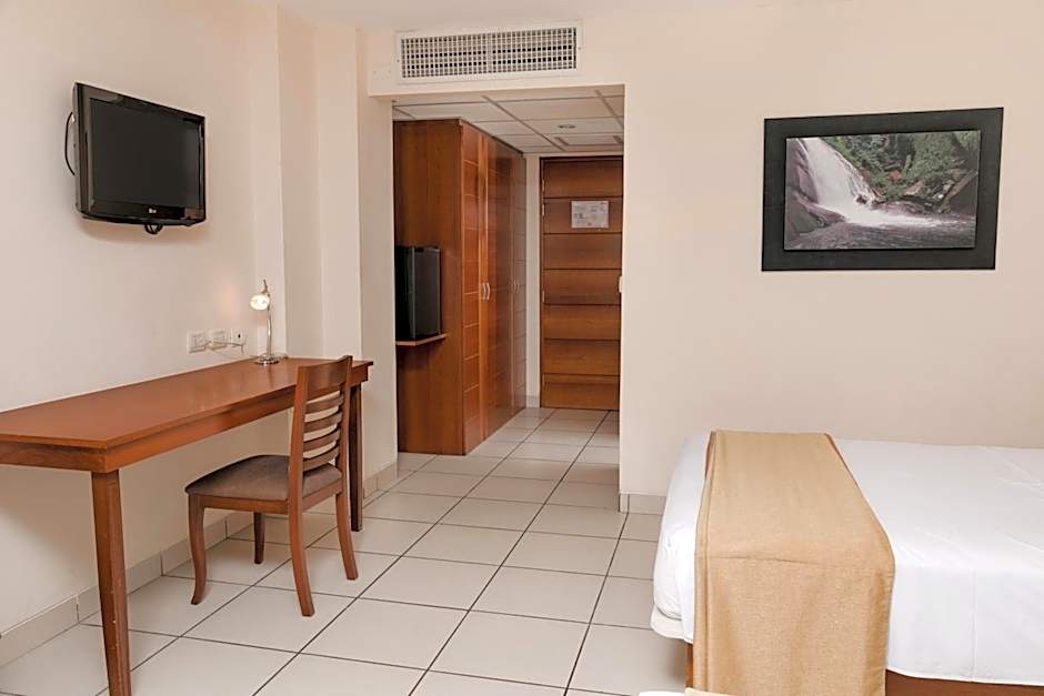 Wyndham Costa del Sol Pucallpa