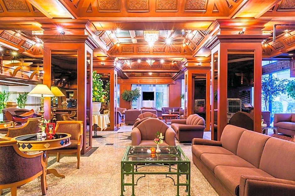 Bangkok Palace Hotel