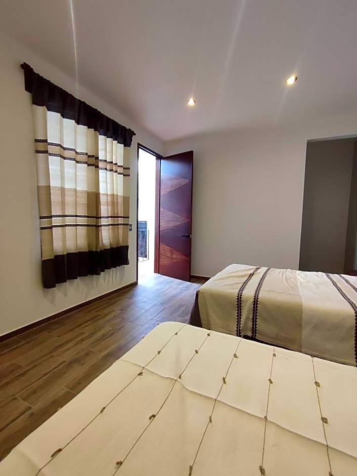 Casa Mictlan. Habitaciones en el Centro de Mitla.