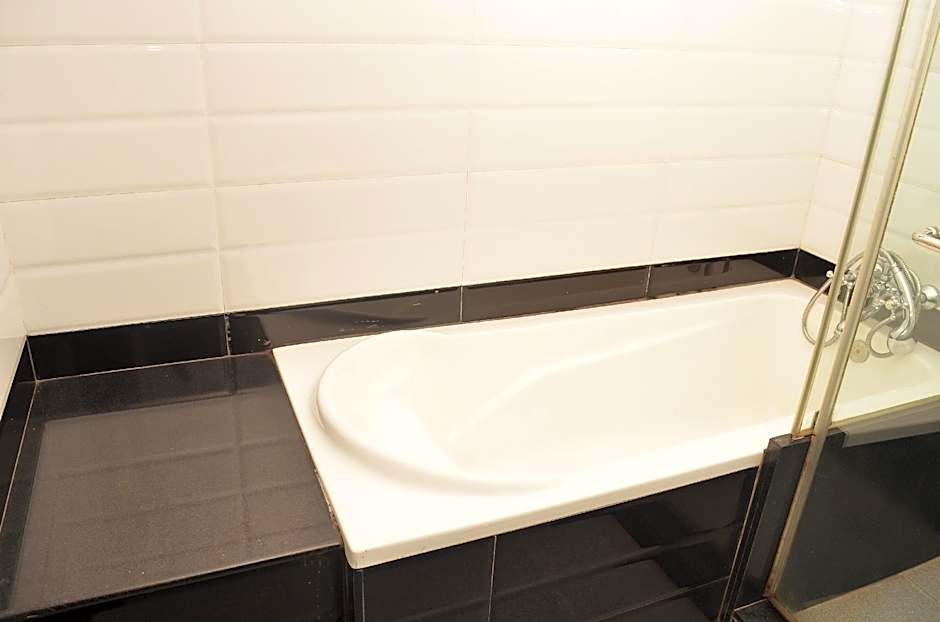 Hotel Hilltop Towers