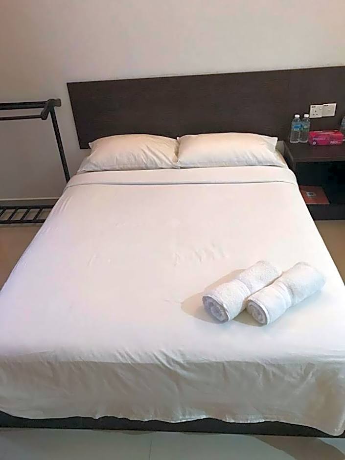 Teluk Lipat Seaview Inn