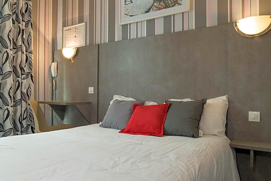 Panam Hotel GAMBETTA- Place Gambetta-Mairie du 20 emme