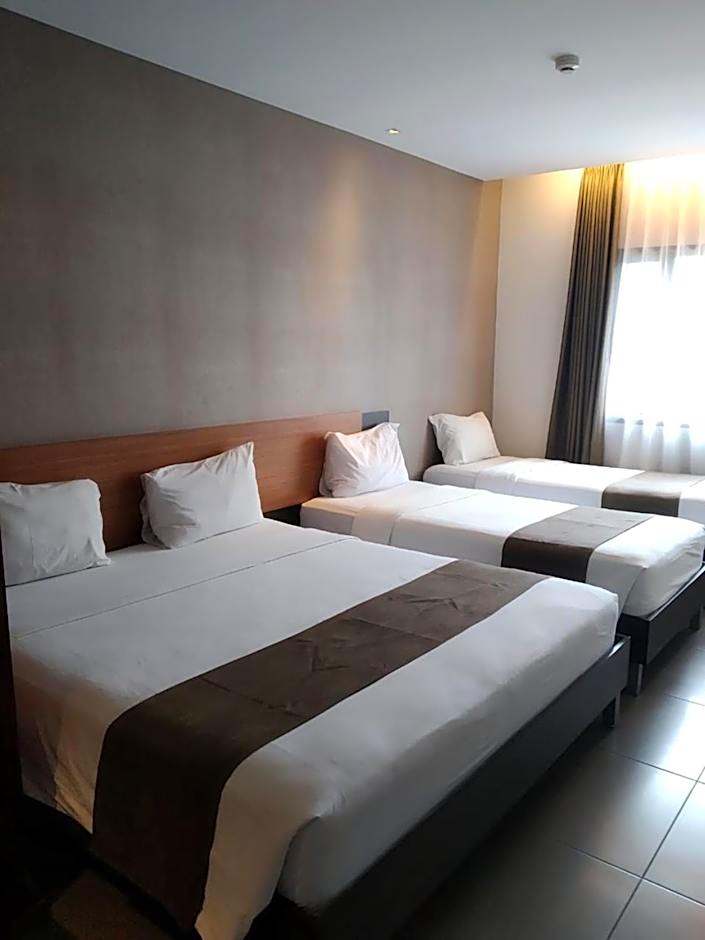 Sukajadi Hotel, Convention and Gallery