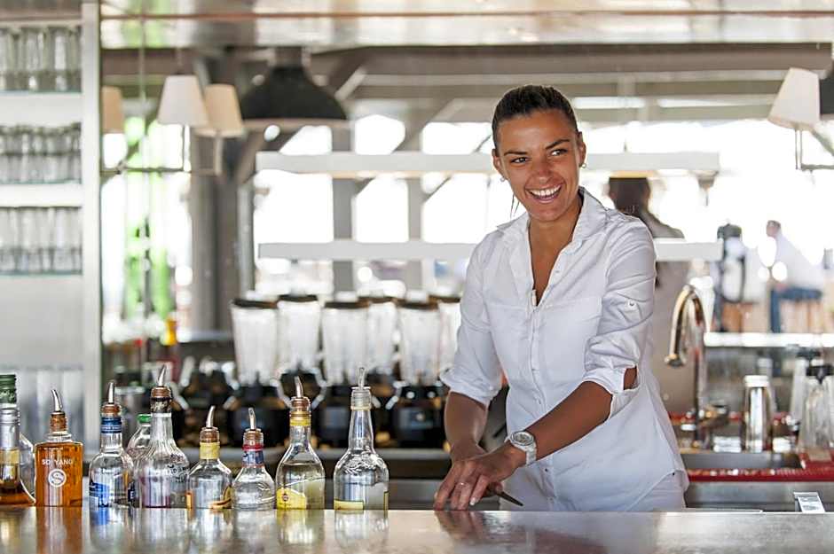 Hotel La Co(o)rniche