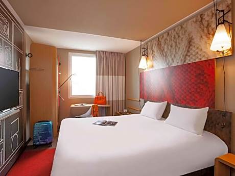Standard Room with 1 Double Bed