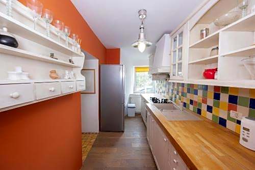 Hiša Linhart, Hotel & Restaurant