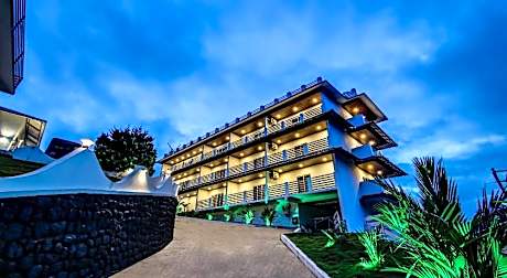 Misty Garden Resorts