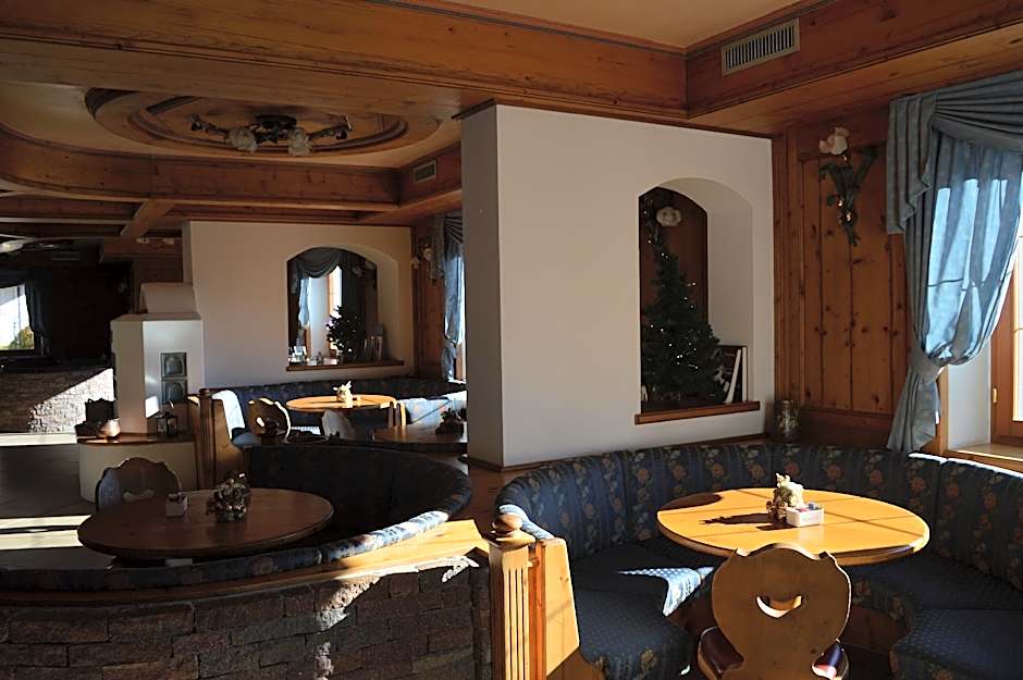 HOTEL VILLA AURORA