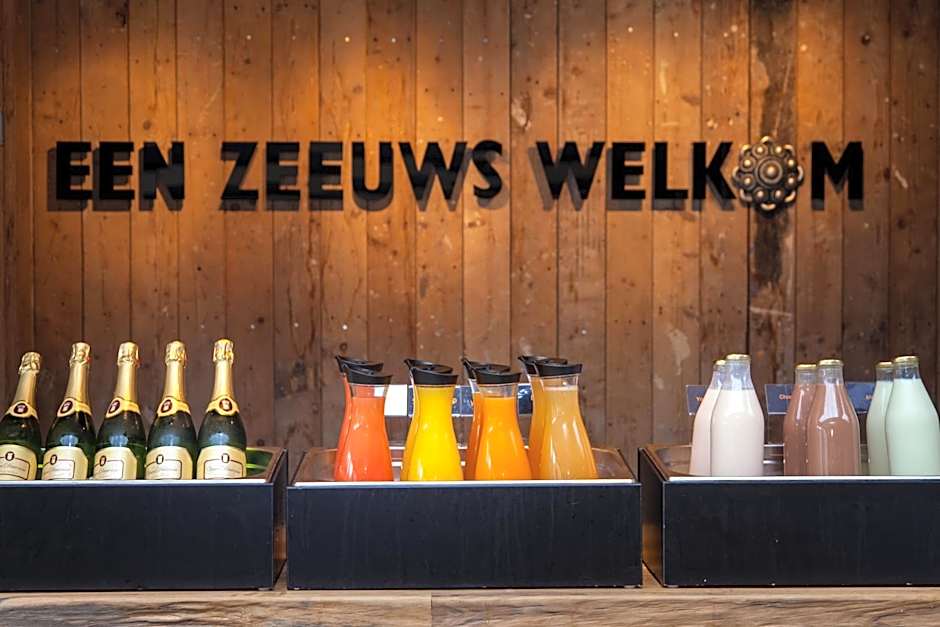 Strandhotel Westduin