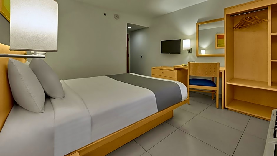 City Express by Marriott Lazaro Cardenas