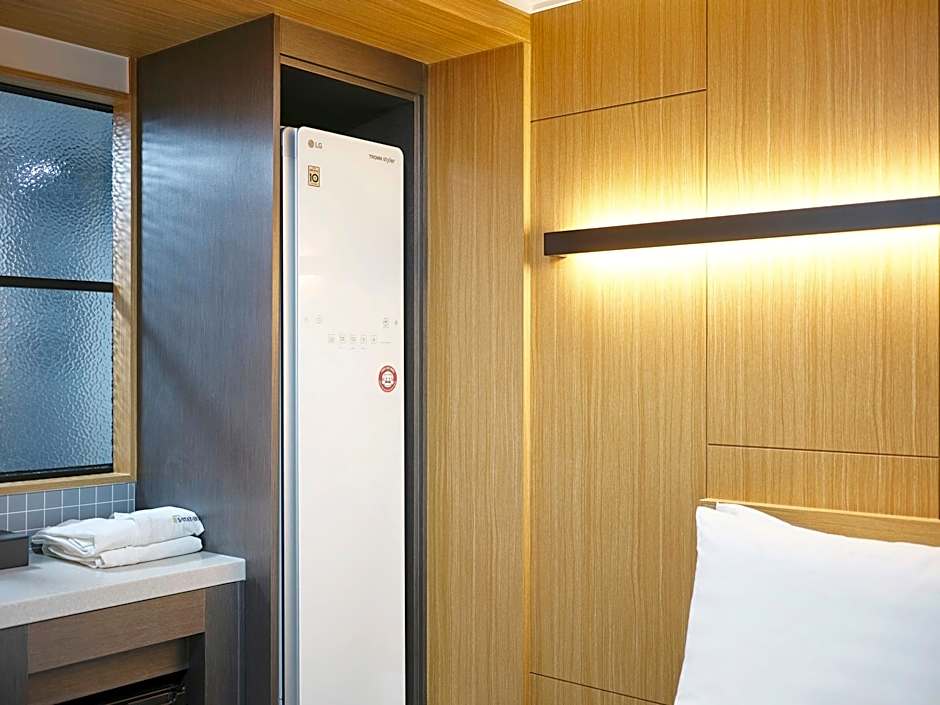S Stay Hotel