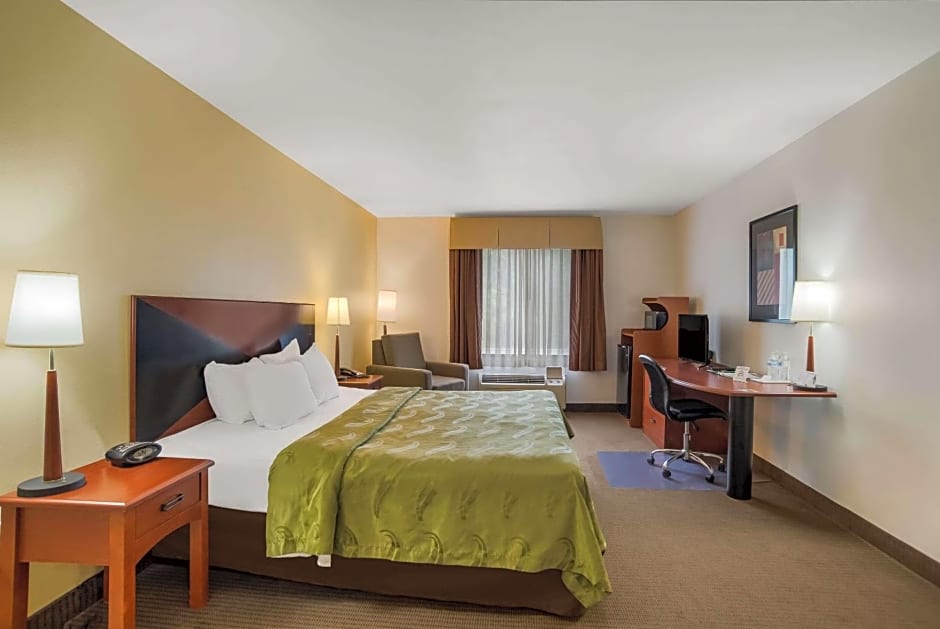 Quality Inn & Suites Chambersburg