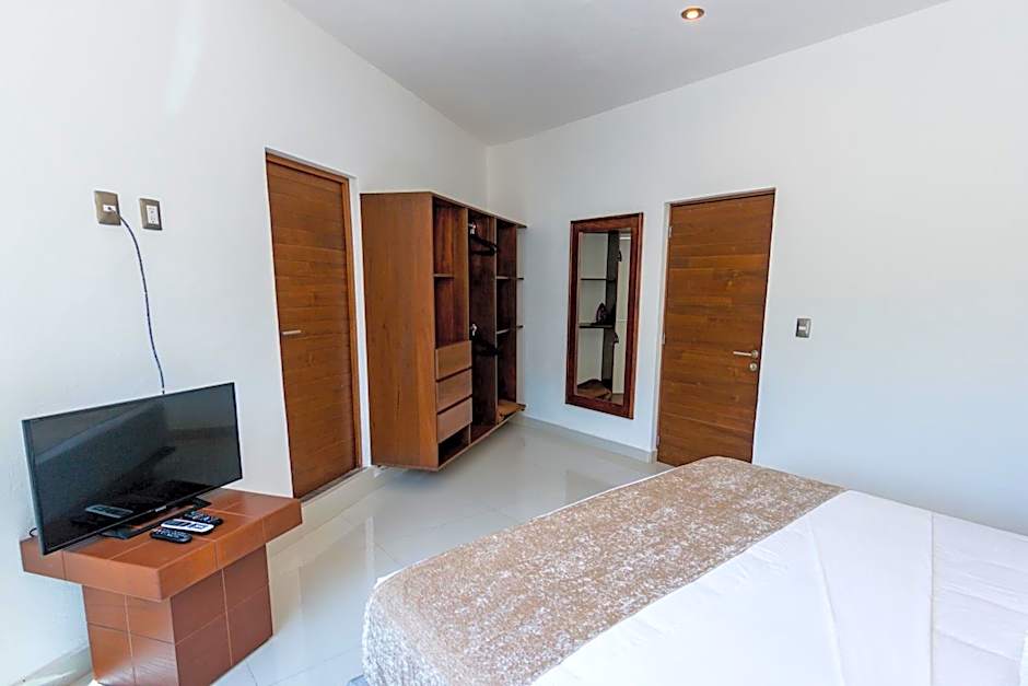 LA LOMA SUITES