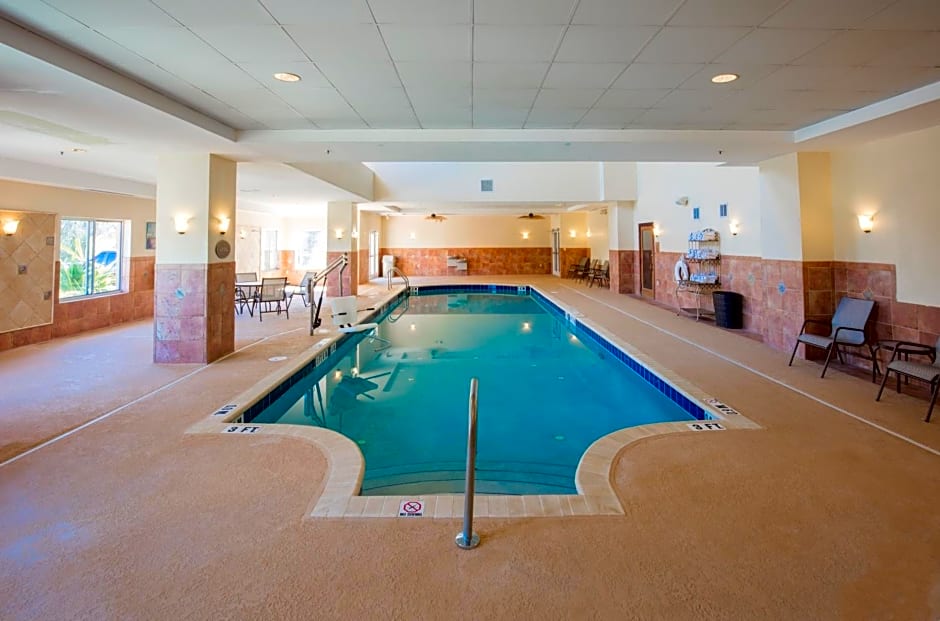 Holiday Inn Hotel & Suites Lake City, an IHG Hotel