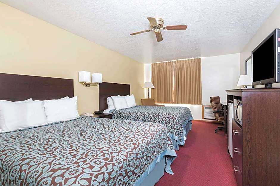 Days Inn by Wyndham Pueblo