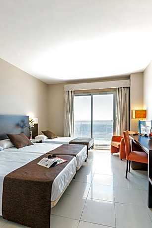 Doble Room with extra bed and Sea View