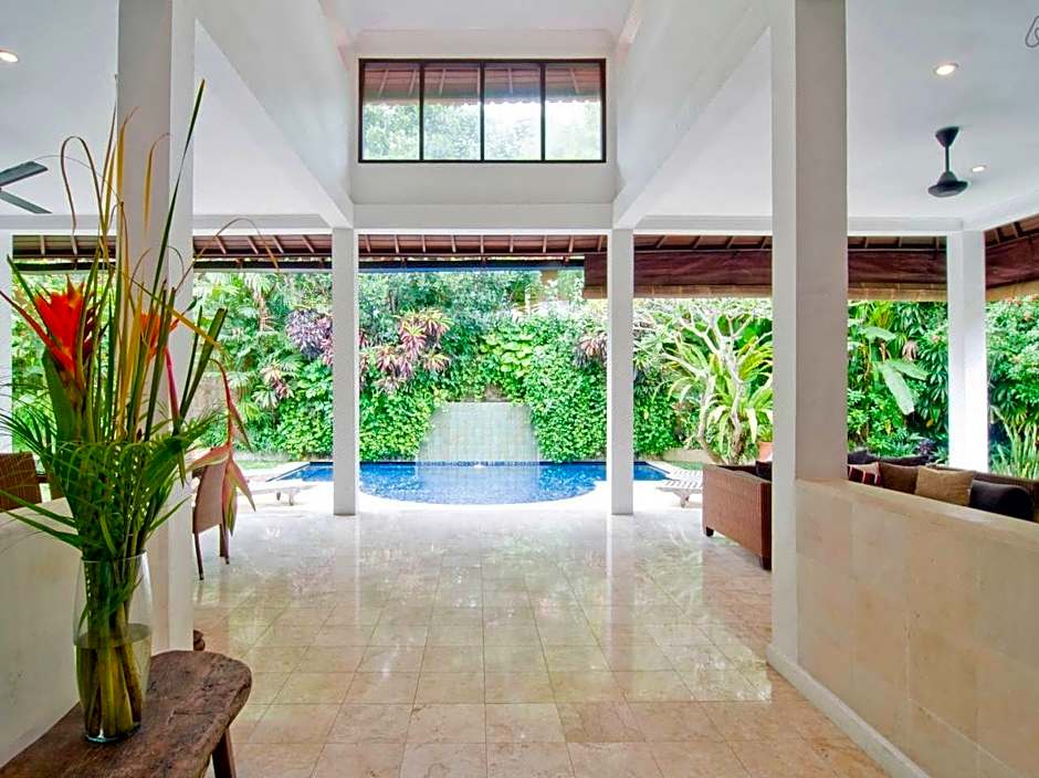 Villa Eight