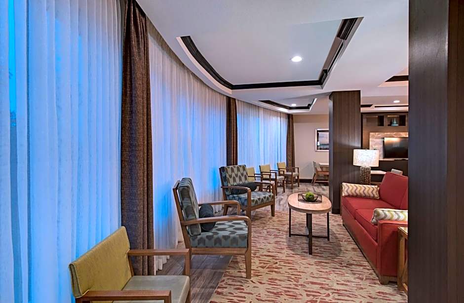 Holiday Inn Express & Suites Austin NW - Four Points By IHG