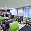 La Quinta Inn & Suites by Wyndham Cleveland Macedonia