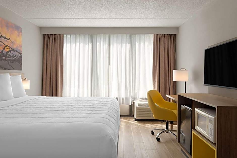 Days Hotel by Wyndham Williamsburg I-64