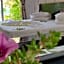 Crown Beach villas - direct access to bikini beach