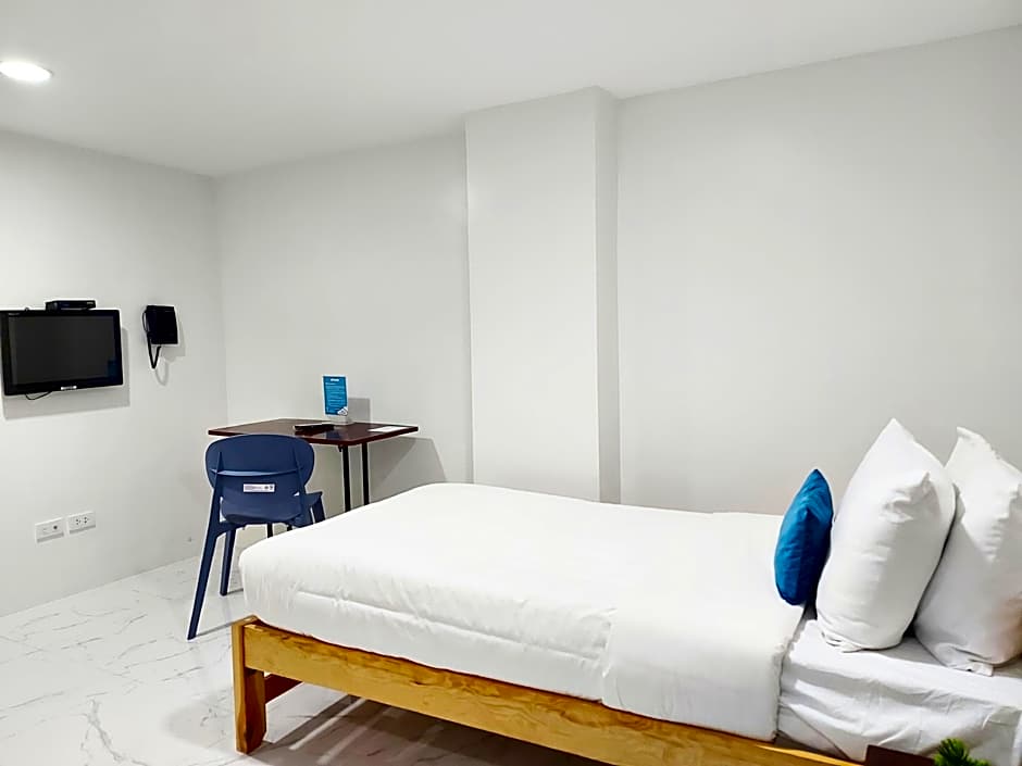 Airobedz Mckinley – Manila, Metro Manila, NY