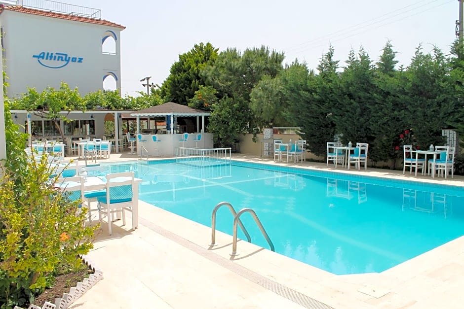 Altinyaz Hotel