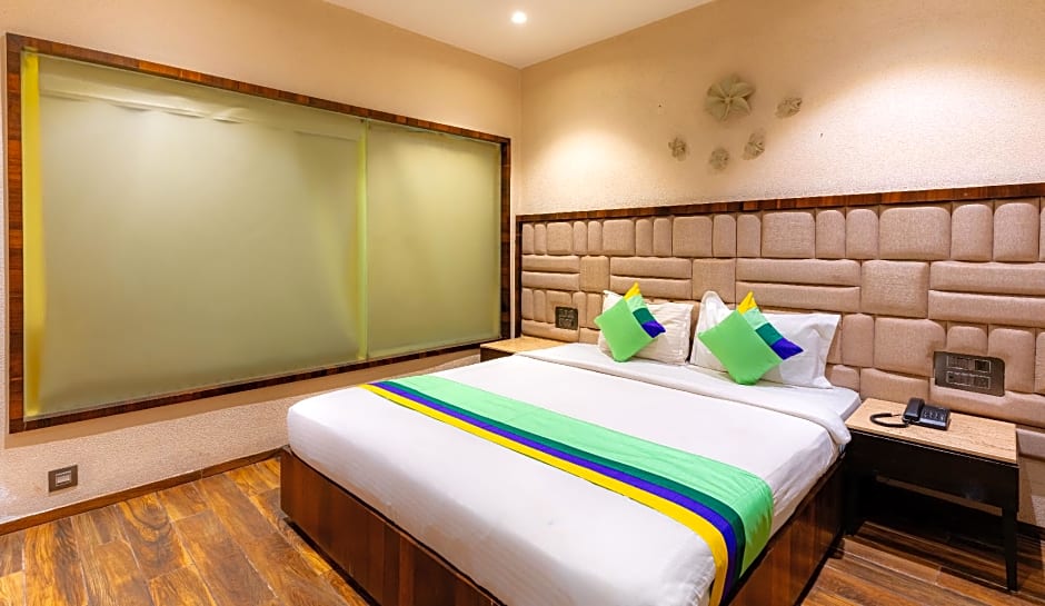 Treebo Supreme Grande