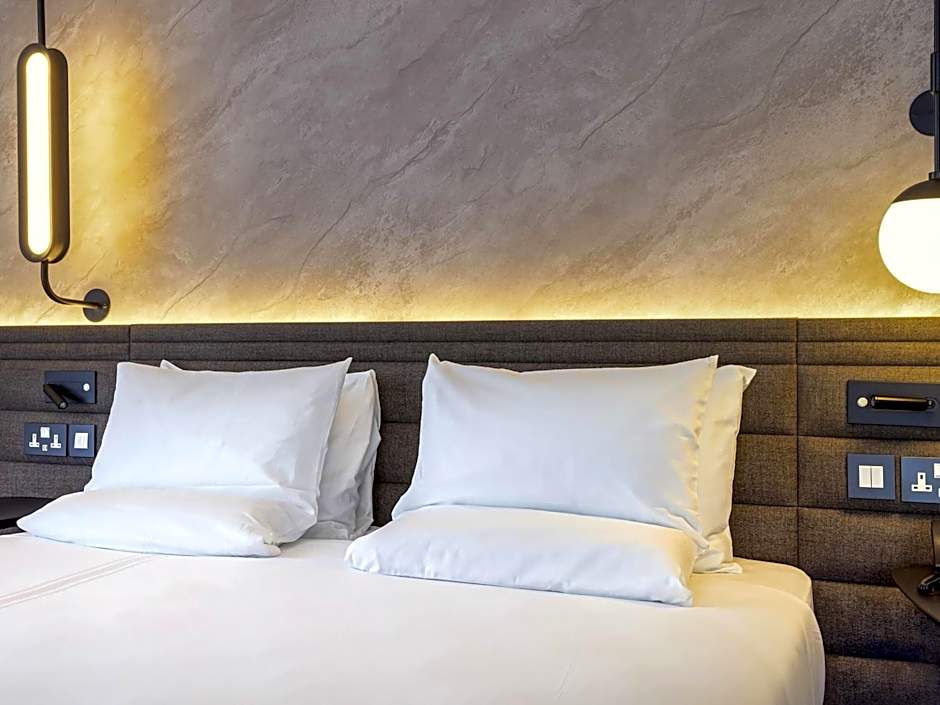 Novotel Liverpool Paddington Village