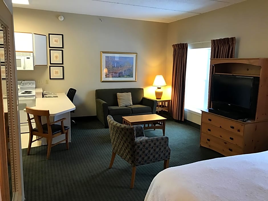 Cresthill Suites SUNY University Albany