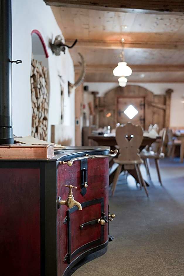 Alpengasthof Crusch Alba ed Alvetern, S-charl