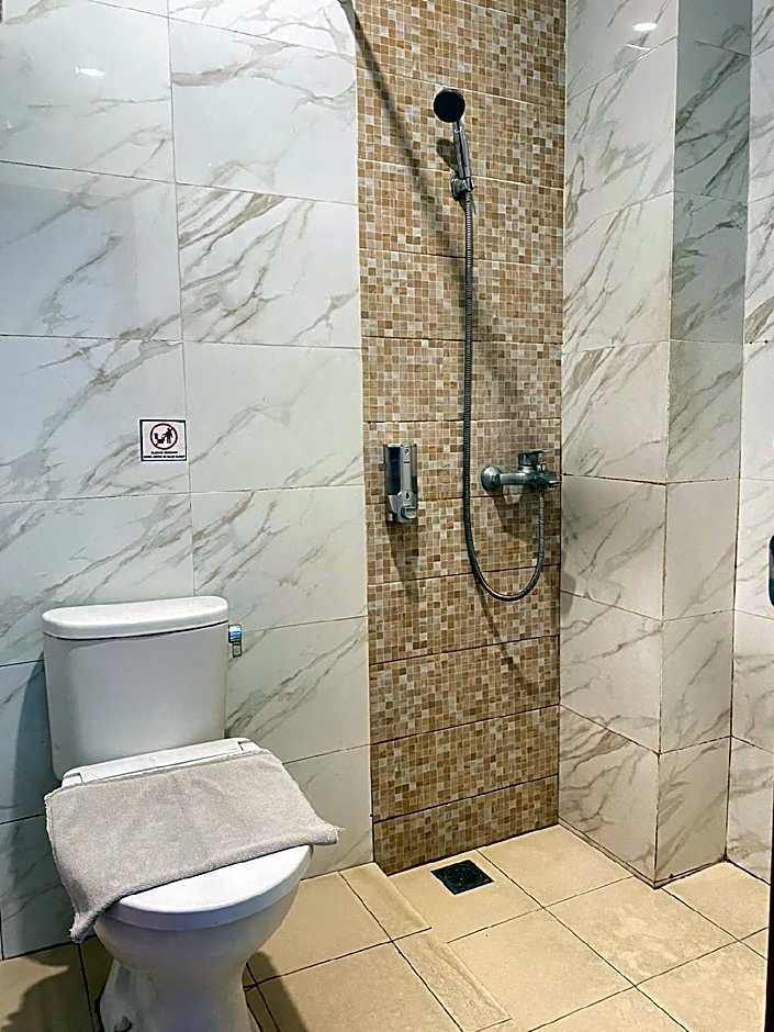 Front One Inn Sidoarjo