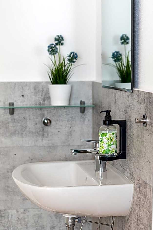 Hotel Clement - Bed & Breakfast