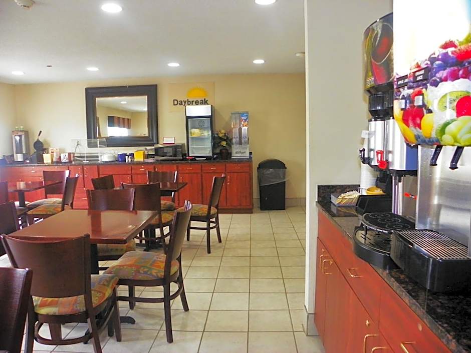 Royalton Inn & Suites Upper Sandusky