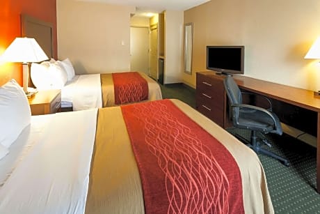 2 Double Beds, Suite, Nonsmoking